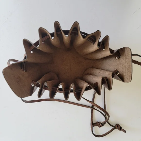 Italian Vintage Brown Leather Crossbody Mini Bag Minimalist We Were Born Free - Picture 13 of 15